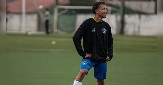 Imagem ilustrativa da notícia Paysandu confirma compra de Juninho e renova com 4 atletas
