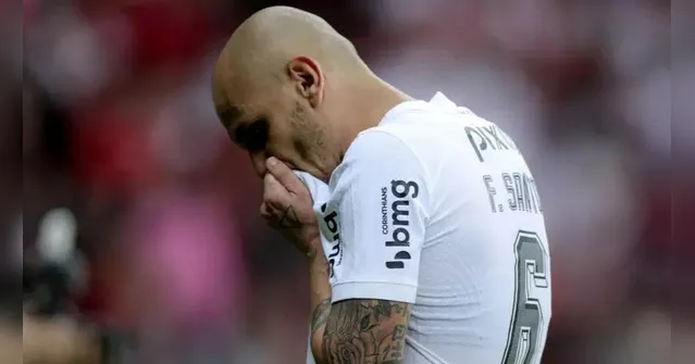 Imagem ilustrativa da notícia Corinthians recebe Internacional no adeus de Fábio Santos