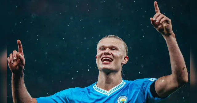 Imagem ilustrativa da notícia Haaland brilha com 2 gols e Manchester City detona o United