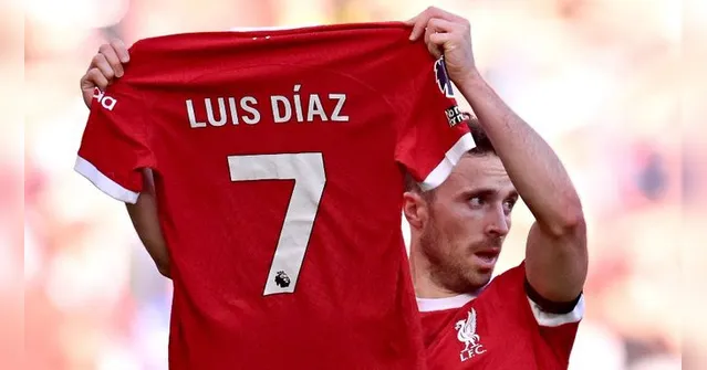 Imagem ilustrativa da notícia Liverpool faz 3 a 0 no Nottingham e homenageia Luis Díaz