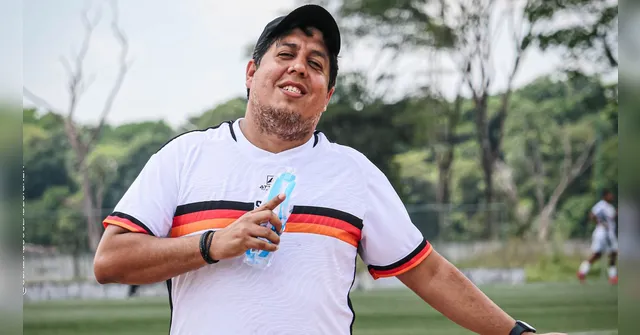 Imagem ilustrativa da notícia Santa Rosa: diretor vence na pelada e futebol profissional