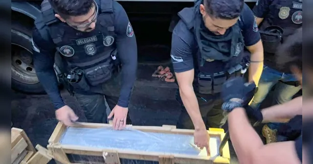 Imagem ilustrativa da notícia Denarc apreende 43 kg de cocaína dentro de balsa em Belém