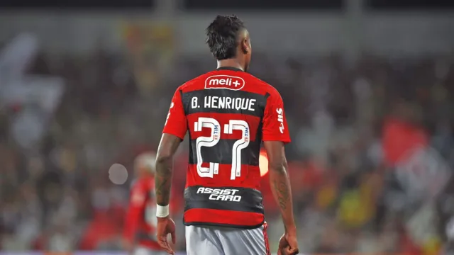 Imagem ilustrativa da notícia Flamengo renova com Bruno Henrique por mais três temporadas