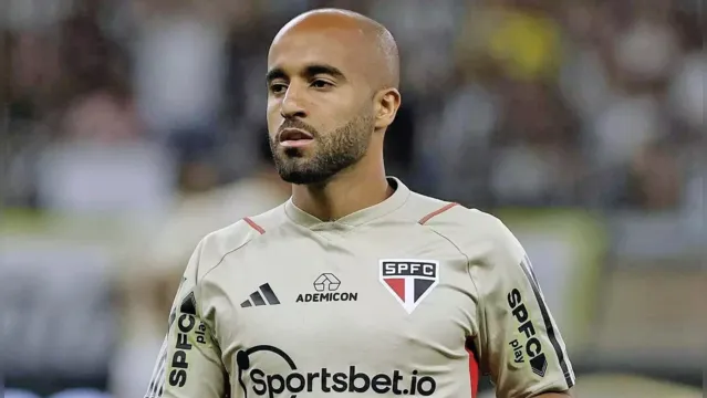 Imagem ilustrativa da notícia Lucas pode ficar no São Paulo por conta da Libertadores 2024