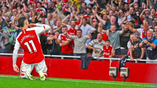 Imagem ilustrativa da notícia Arsenal goleia Lens com golaços de Jesus e Martinelli