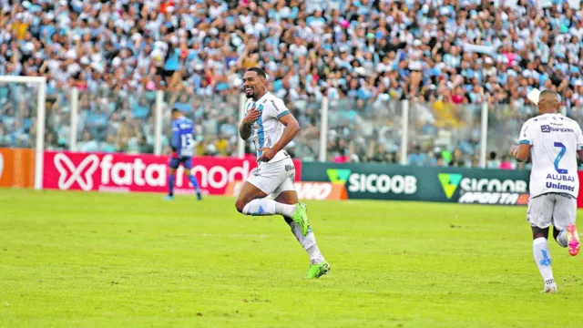 Imagem ilustrativa da notícia Após rescisão, Paysandu tenta repatriar jogadores para 2024