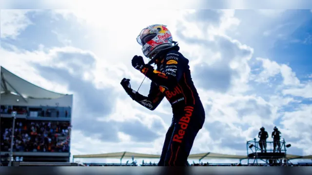 Imagem ilustrativa da notícia Verstappen é pole na corrida sprint no GP dos EUA