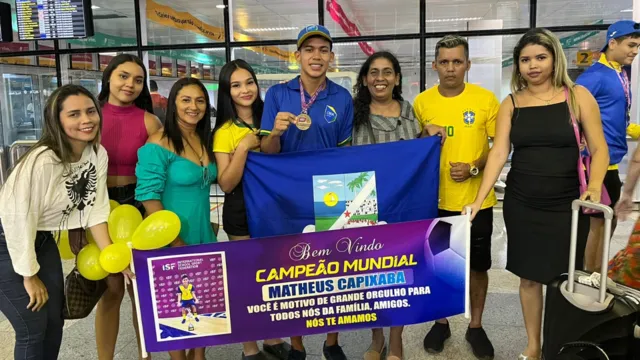 Imagem ilustrativa da notícia Belém recebe com festa colégio campeão mundial de futsal 