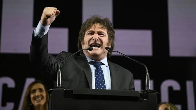Imagem ilustrativa da notícia Milei faz primeiro discurso como presidente da Argentina