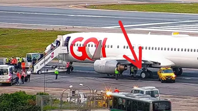 Imagem ilustrativa da notícia Asfalto afunda e prende avião na pista de aeroporto em SP