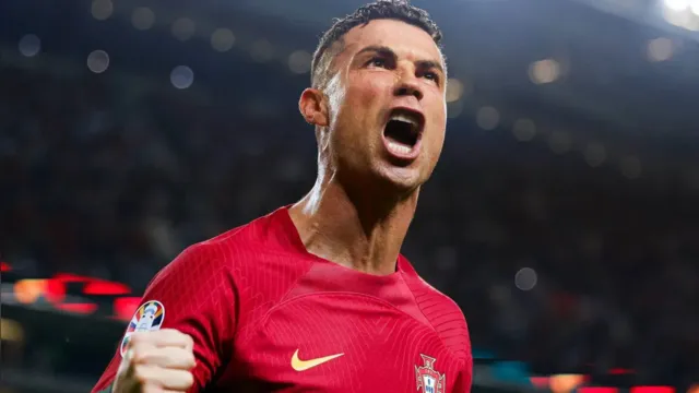 Imagem ilustrativa da notícia Cristiano Ronaldo marca 2 gols e garante vitória de Portugal