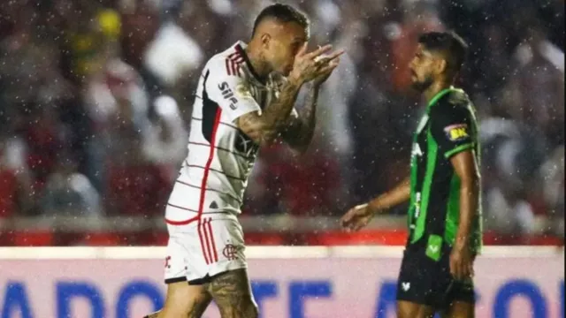 Imagem ilustrativa da notícia Flamengo vence América-MG e encosta no líder Palmeiras