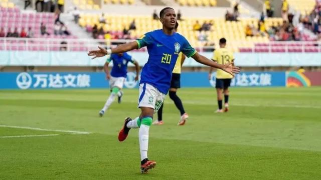 Imagem ilustrativa da notícia Estevão brilha, Brasil bate Equador e avança na Copa Sub-17