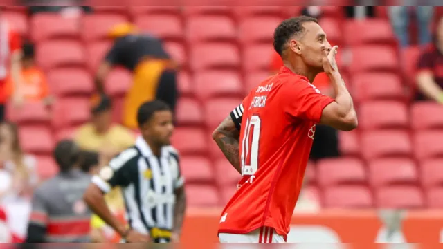 Imagem ilustrativa da notícia Santos leva 7 gols do Internacional e fica perto da Série B
