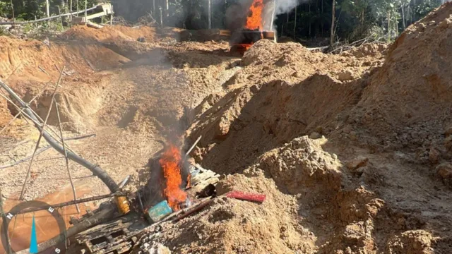 Imagem ilustrativa da notícia Operação combate garimpo dentro de terras indígenas no Pará