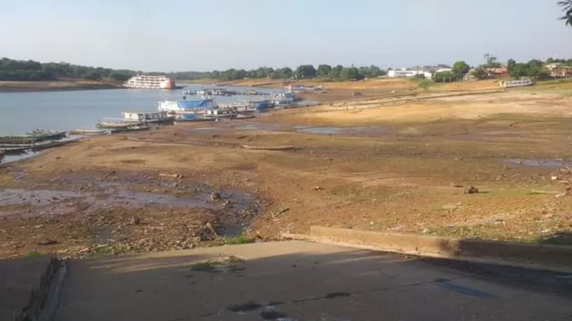 Imagem ilustrativa da notícia Santarém: seca compromete porto e ribeirinhos ficam isolados
