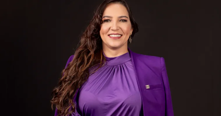 Imagem ilustrativa da notícia Adriana Falconeri é reeleita presidente do CREA-PA