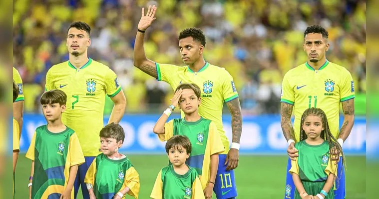 Imagem ilustrativa da notícia Rodrygo sofre racismo de argentinos após discussão com Messi