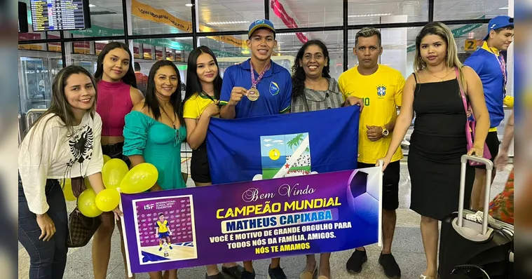 Imagem ilustrativa da notícia Belém recebe com festa colégio campeão mundial de futsal 