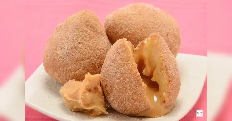 Imagem ilustrativa da notícia Aprenda a fazer esta coxinha de churros super recheada