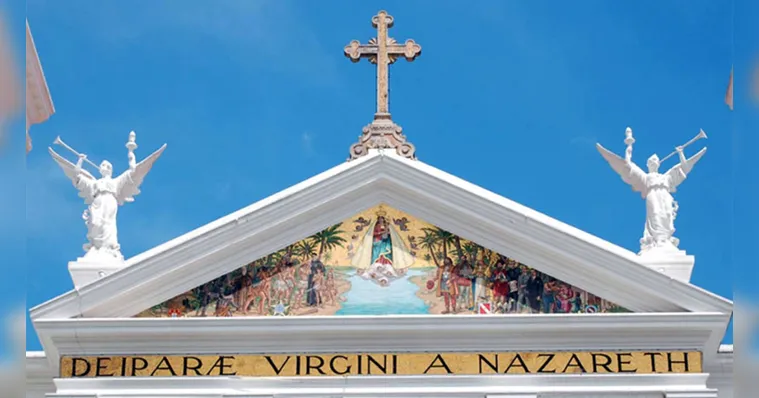 Imagem ilustrativa da notícia Descubra o significado do mosaico na fachada da Basílica