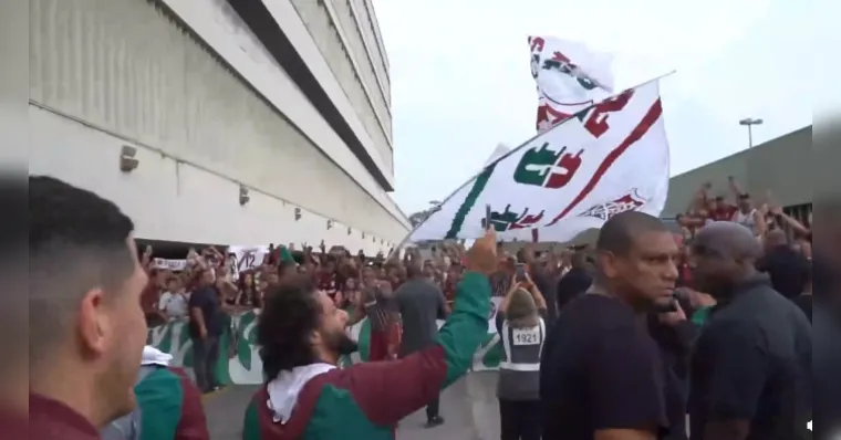 Imagem ilustrativa da notícia Tá na final da Libertadores! Fluminense é recebido com festa
