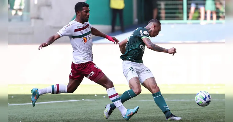 Imagem ilustrativa da notícia Palmeiras vence e fica a um ponto do título Brasileiro