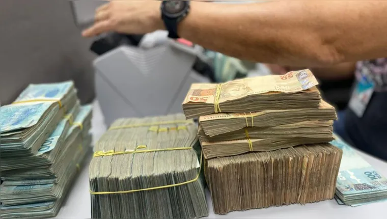 Imagem ilustrativa da notícia PF faz operação contra envio ilegal de dinheiro ao exterior