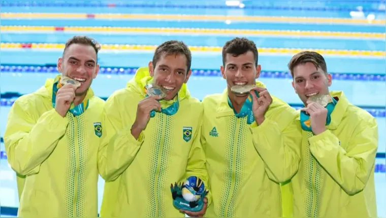 Imagem ilustrativa da notícia Brasil conquista medalha de ouro no 4 x 200 m livre no Pan