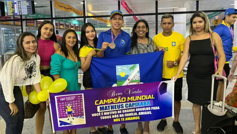 Imagem ilustrativa da notícia Belém recebe com festa colégio campeão mundial de futsal 