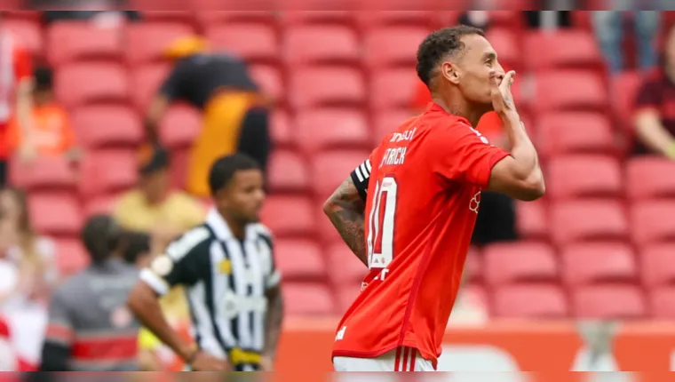 Imagem ilustrativa da notícia Santos leva 7 gols do Internacional e fica perto da Série B