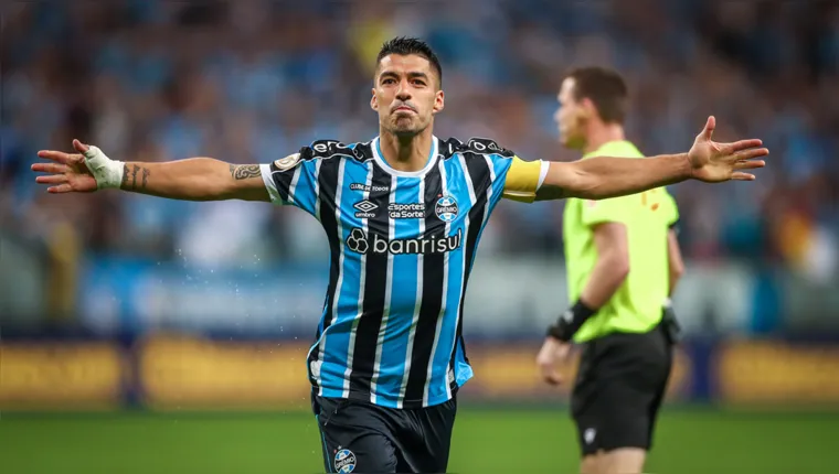Imagem ilustrativa da notícia Brasileirão: Suárez marca na despedida e Grêmio bate Vasco 