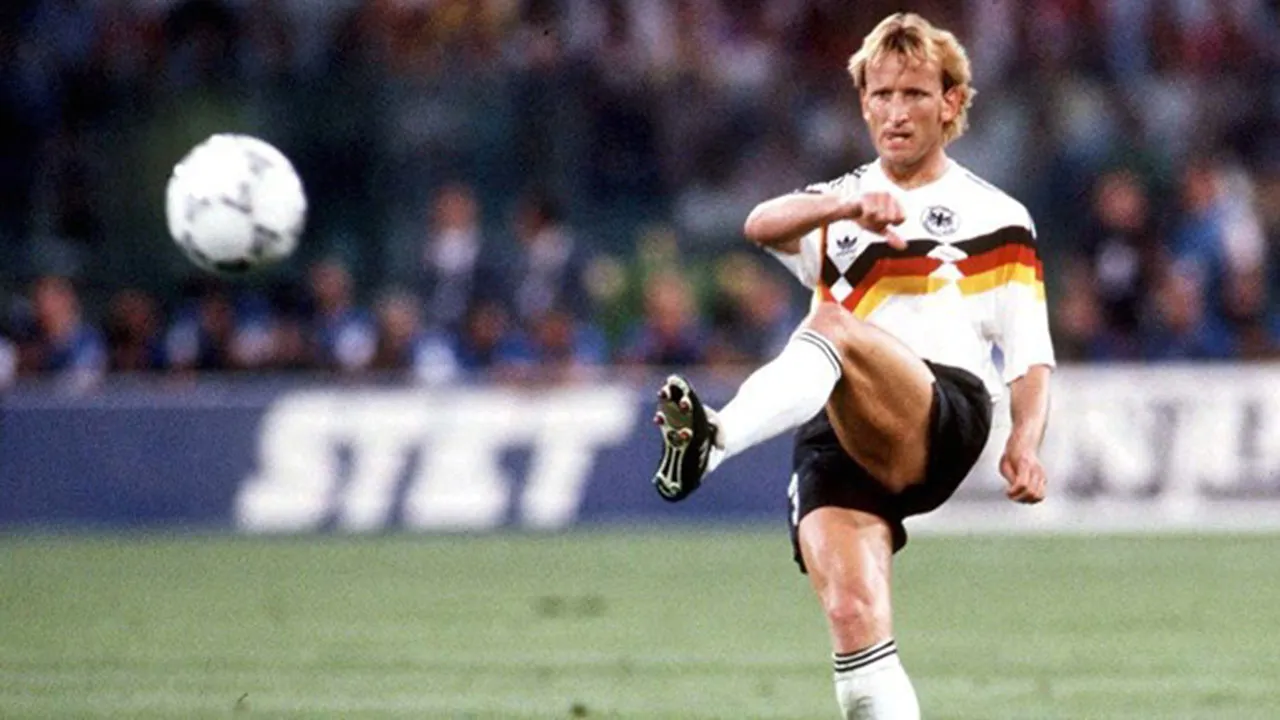 Brehme foi campeã do mundo com a Alemanha em 90