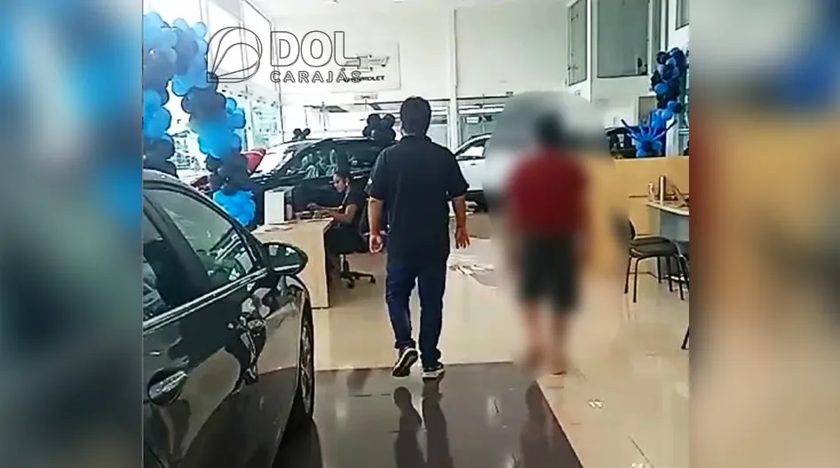O ganhador foi filmado comprando um veículo em concessionária de Redenção