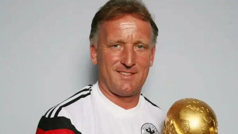 Andreas Brehme marcou o gol do tricampeonato mundial da Alemanha, em 1990, na Copa da Itália.