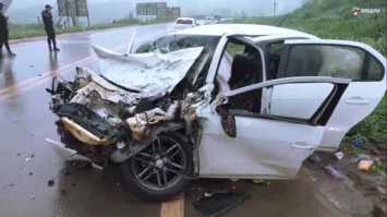 Frente do carro ficou acabada