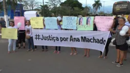 Familiares e amigos de Ana Machado clamam por justiça