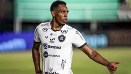 Atacante Pedro Vitor em partida válida pelo Clube do Remo em 2023