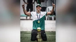 Técnico Ignácio na comemoração do título do Campeonato Paraense sub-20.