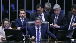 Arthur Lira, presidente da Câmara "enquadrou" o presidente da Caixa