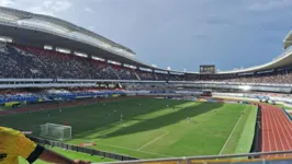 Estádio Mangueirão, em uma tarde ensolarada na partida entre Remo e Canaã