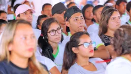 Bolsa é voltada para estudantes do ensino médio