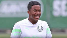 Endrick já passa a viver os últimos meses no Palmeiras. Ele se juntará ao Real Madrid no meio do ano.