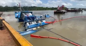 Rebocadores afundam no Furo do Maguari, em Belém.