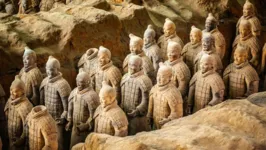 A localidade de Xi’an, o sítio arqueológico também é famoso pelos mais de 20 mil guerreiros
