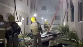 A explosão abalou a estrutura do prédio.