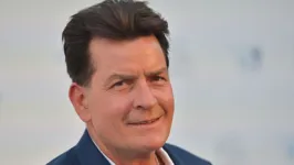 O ator Charlie Sheen é astro da série "Two And a Half Men"