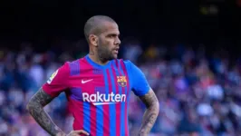 Após condenação. Daniel Alves não figura mais na galeria de jogadores históricos no site oficial do Barcelona.