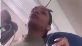 Imagem ilustrativa da notícia Vídeo: som alto causa briga dentro de avião. Assista