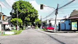 Hoje a Manoel Barata abriga muitos comércios, residências e trânsito frequente